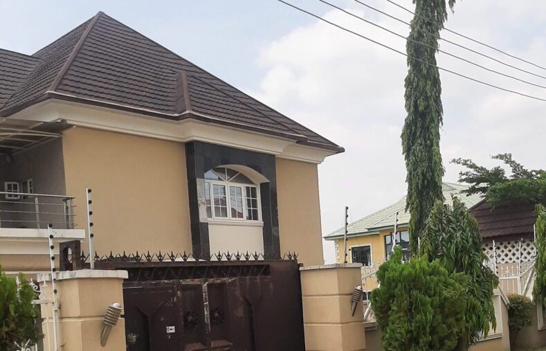 5 bedroom duplex for sale in Gwarinpa